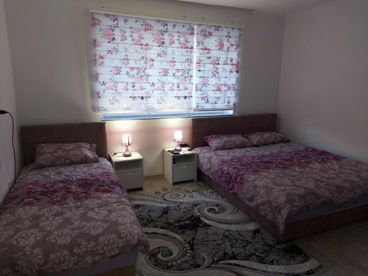 Lovely, Neat And Quite Apartment Dalia, Private Parking Saraievo Exterior foto
